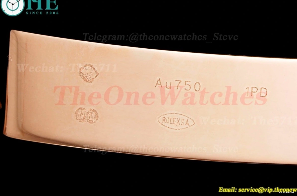 126655 VR3235 RG RU C+S Black Yacht-Master 40mm Dot 0101